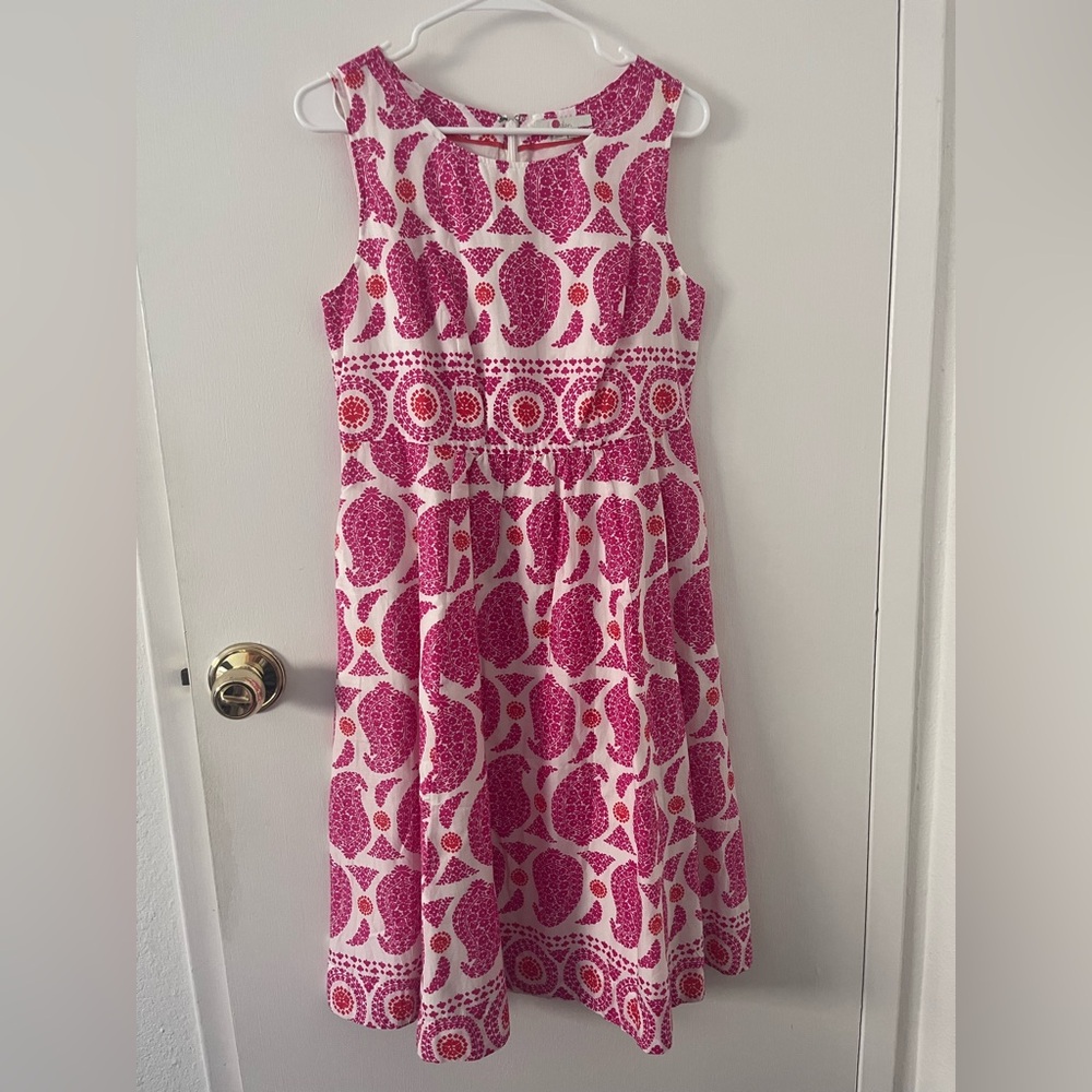 LIKE NEW Boden Lizzie Dress Size 8P Petite Fuchsia Paisley Pink